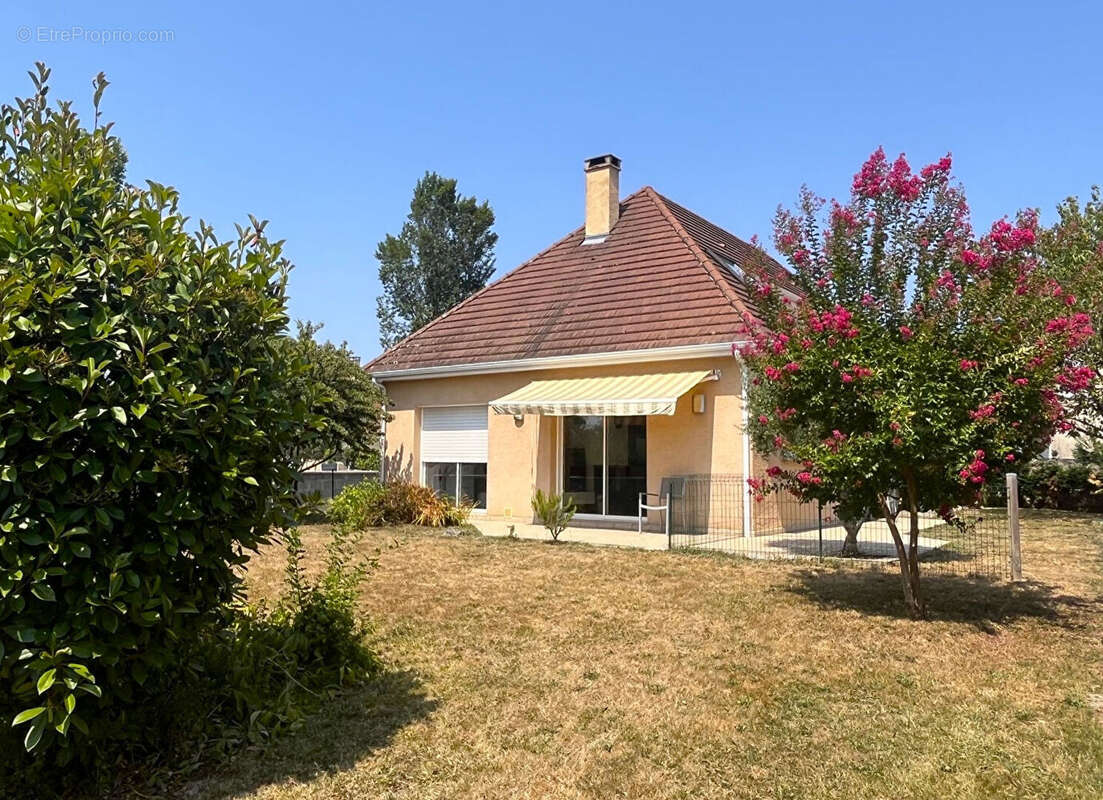 Maison Lescar 5 pièce(s) 135 m2 sur 700m² - photo 12