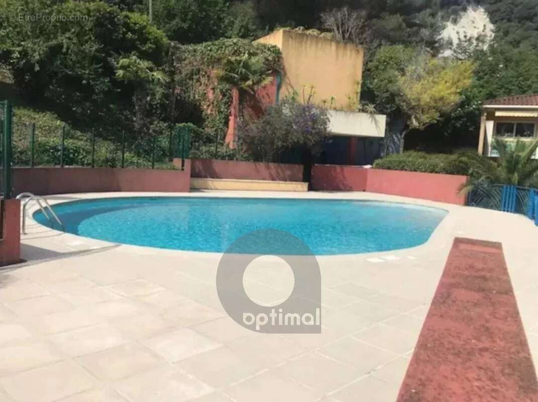 Appartement à ROQUEBRUNE-CAP-MARTIN