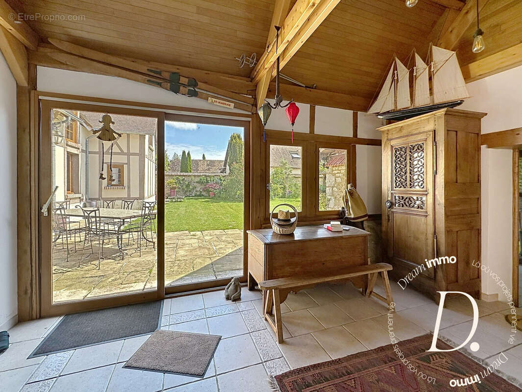 Hall d'entrée - Maison à PANILLEUSE