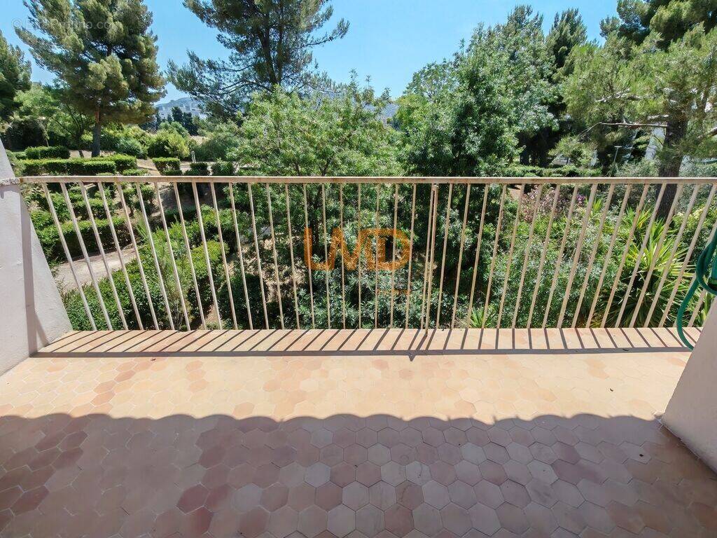 Appartement à MARSEILLE-12E