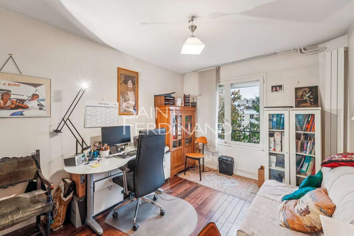 Appartement à NEUILLY-SUR-SEINE