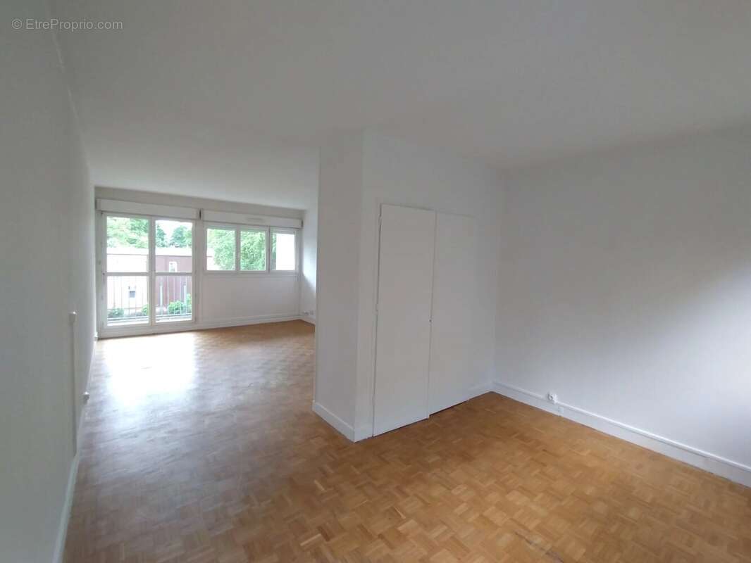 Appartement à AUBERGENVILLE