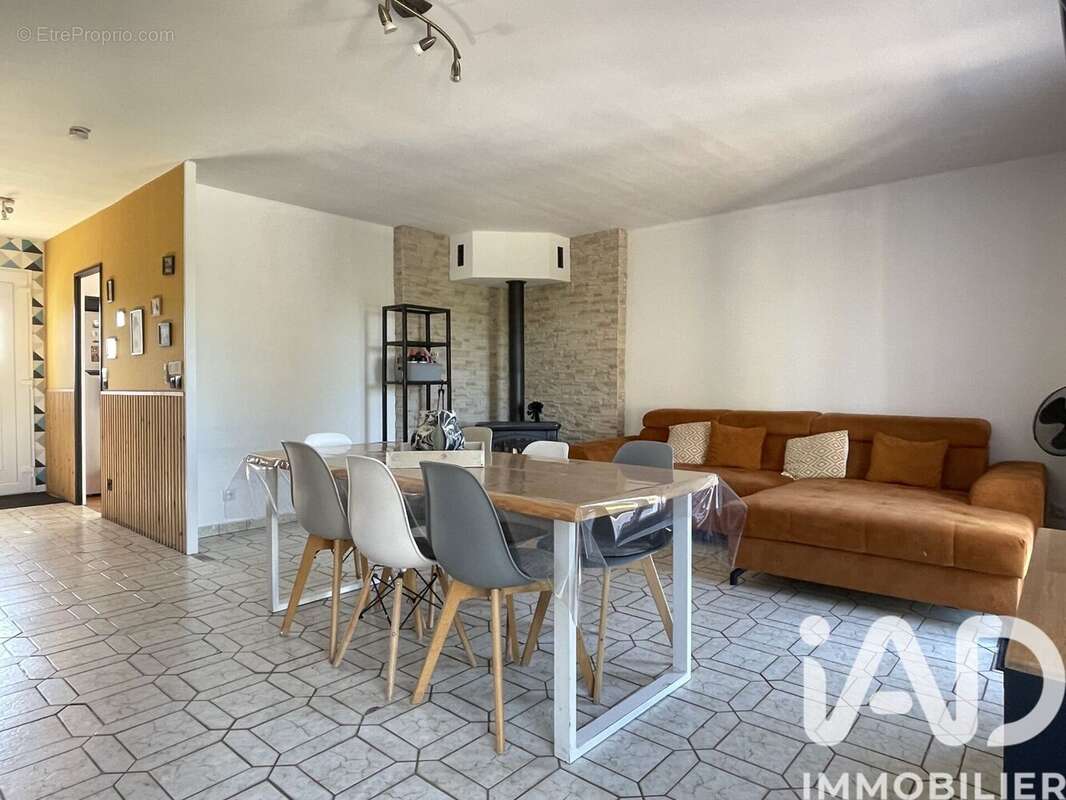 Photo 2 - Maison à SAINTE-GENEVIEVE