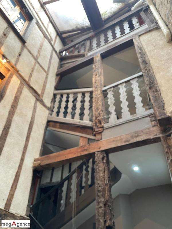 Immeuble de rapport - Fort potentiel - photo 7