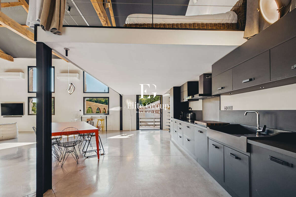 Un loft à l'architecture singulière, une âme hors du commun - bien unique et ultra rare - photo 7