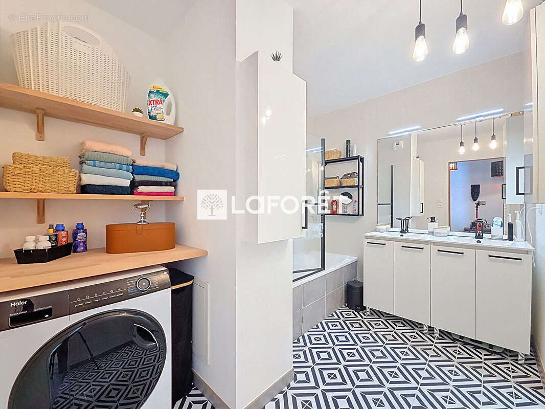 Appartement à BUELLAS