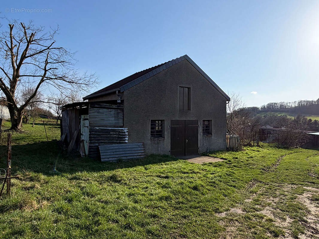 Maison à BUDING