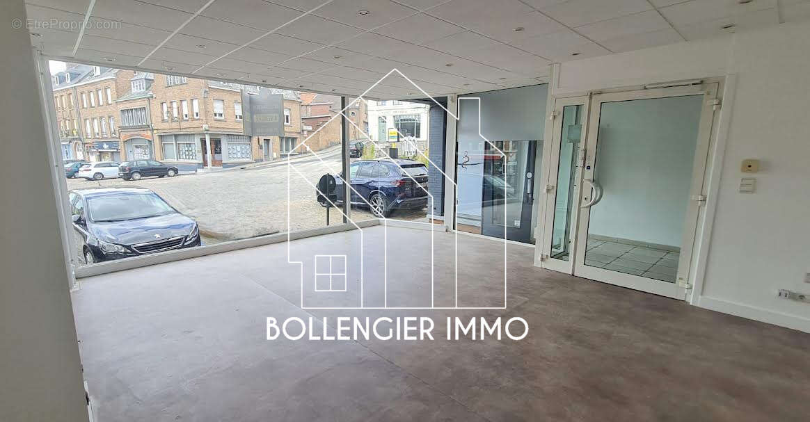 Immeuble de rapport de 250 m2 situé sur la grand place de CASSEL - photo 3