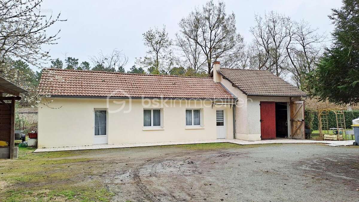 Maison à BAUGE
