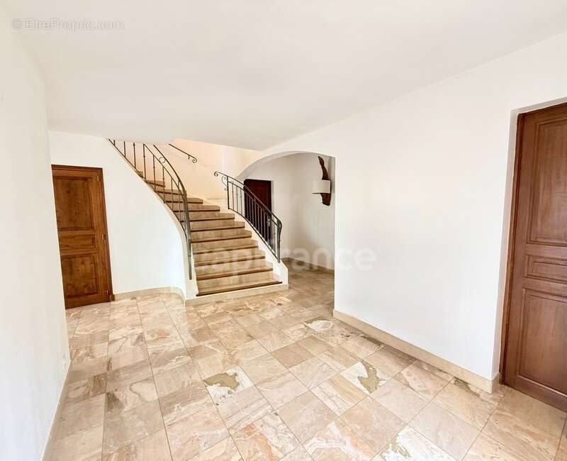 Maison à DRAGUIGNAN