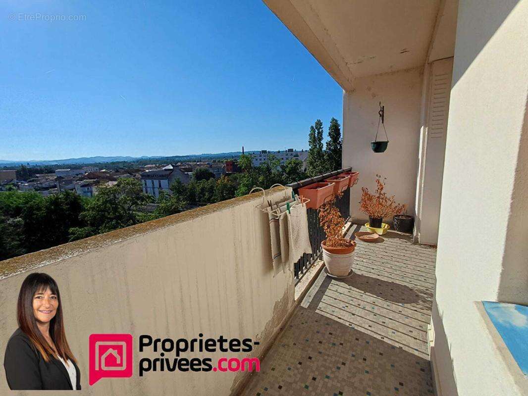 Roanne centre T5 avec balcon, vue dégagée et garage - photo 5