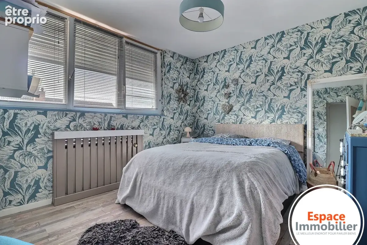 Maison semi-individuelle de 109 m2 avec garage, véranda et jardin — Douchy-les-Mines (Secteur calme) - photo 8
