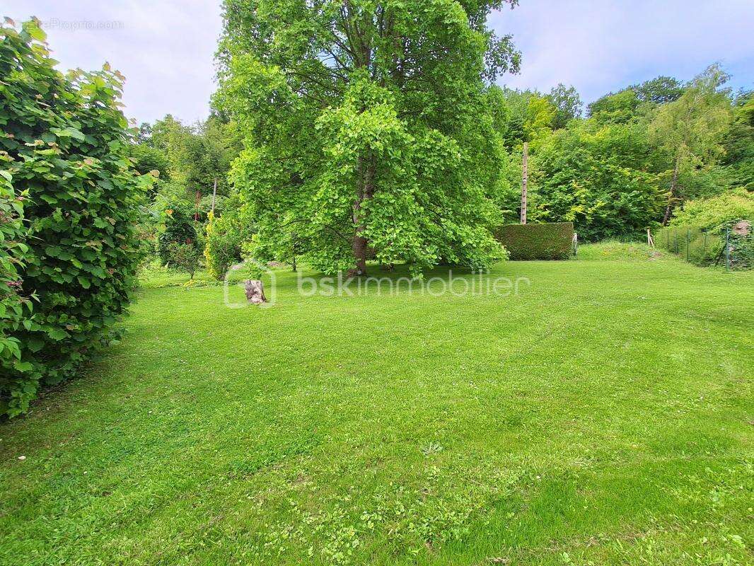 Terrain à INCHEVILLE