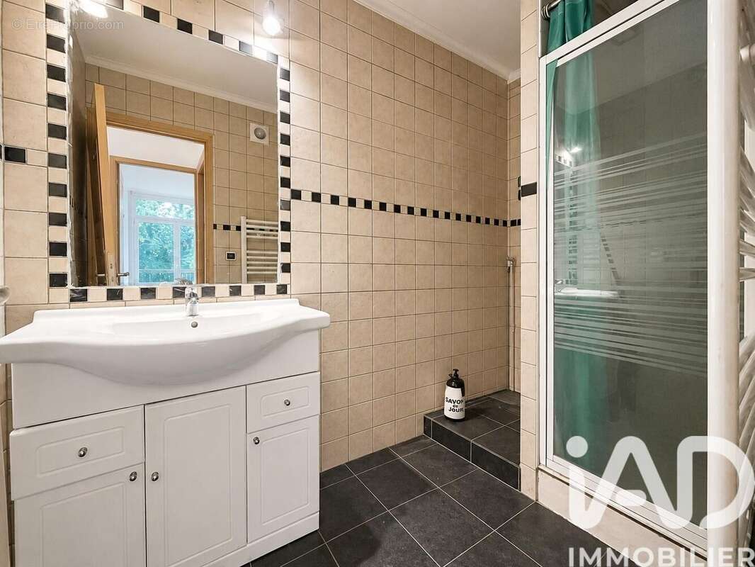 Photo 6 - Appartement à RIS-ORANGIS