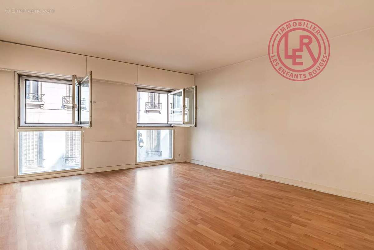 Appartement à PARIS-4E