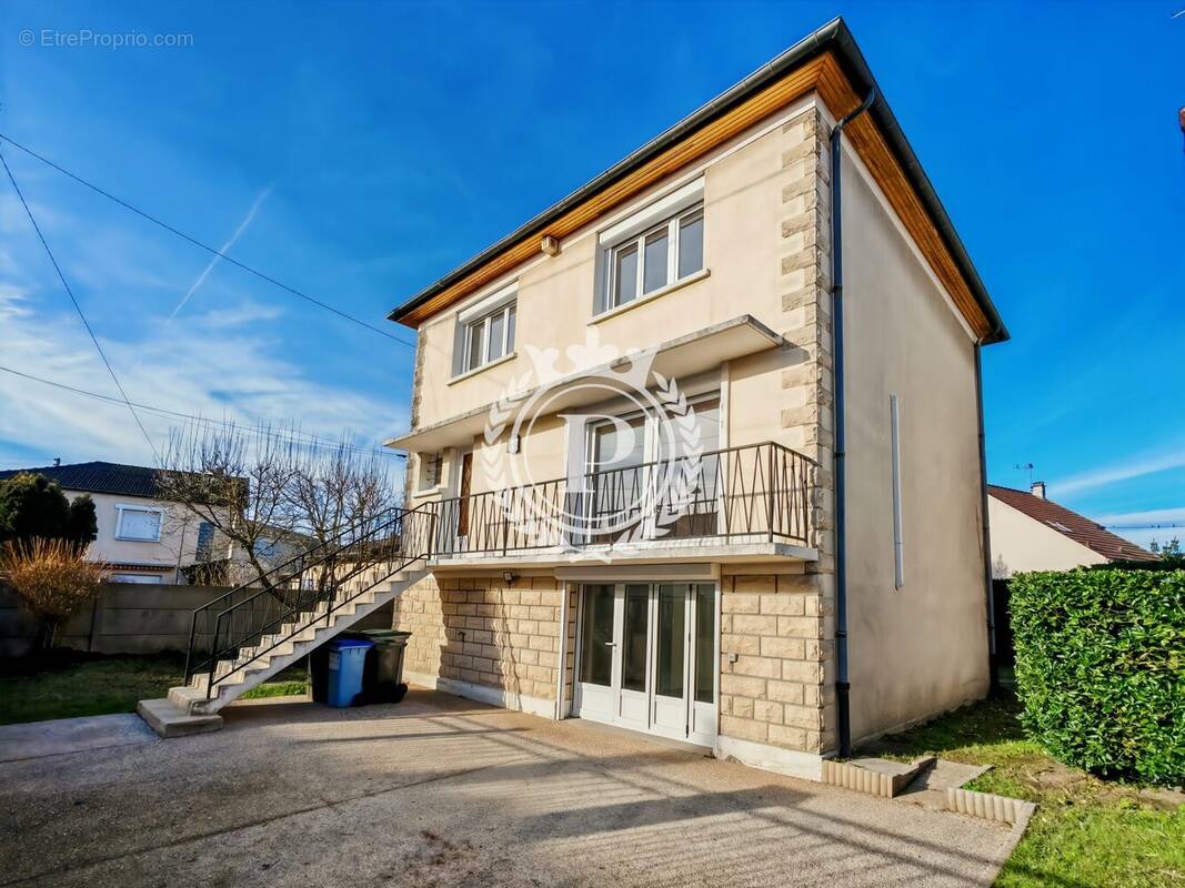 Maison à AULNAY-SOUS-BOIS