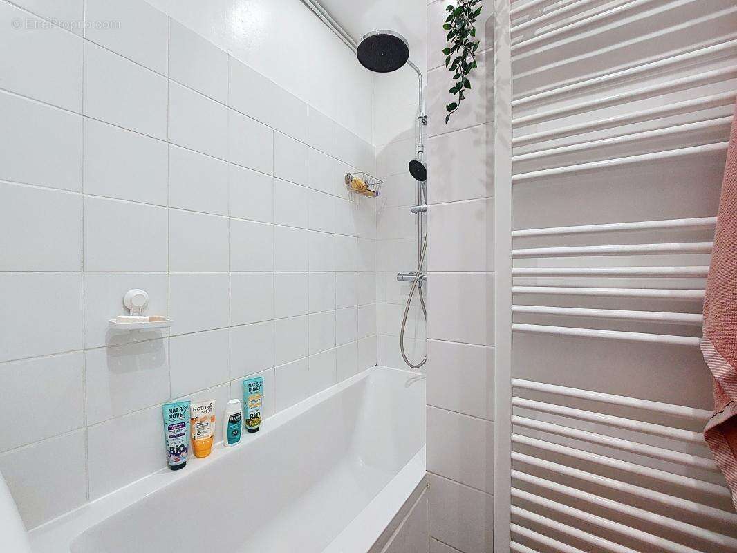 Appartement à LYON-8E