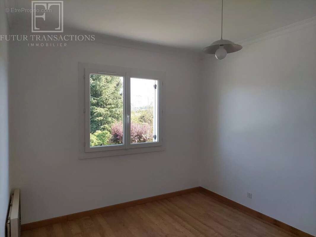 Plain pied sur sous sol complet - photo 8