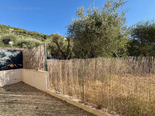 Appartement à SPERACEDES