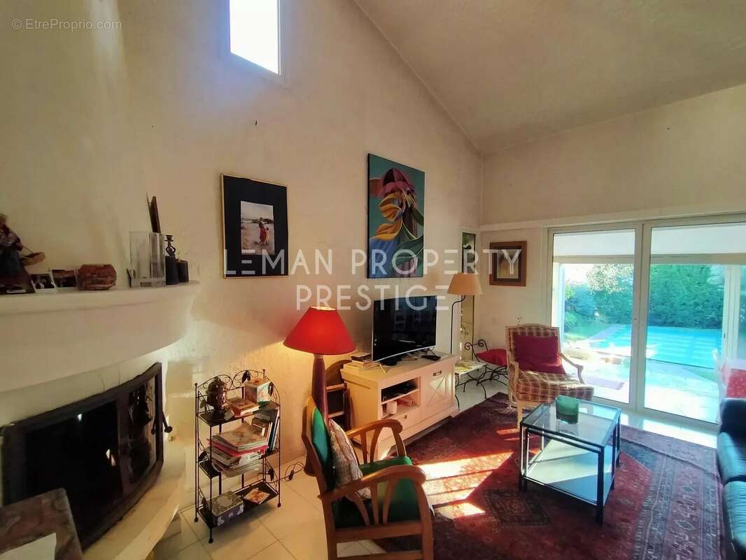 Maison à PEYMEINADE