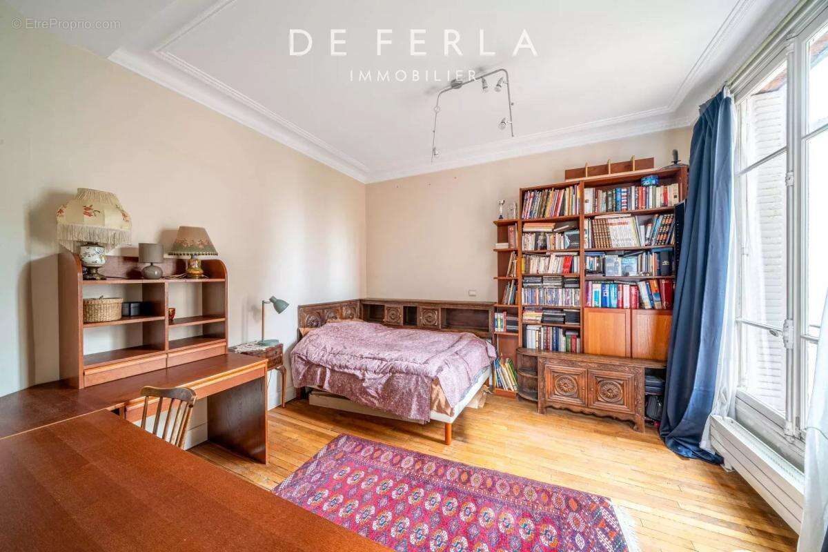 Appartement à PARIS-5E