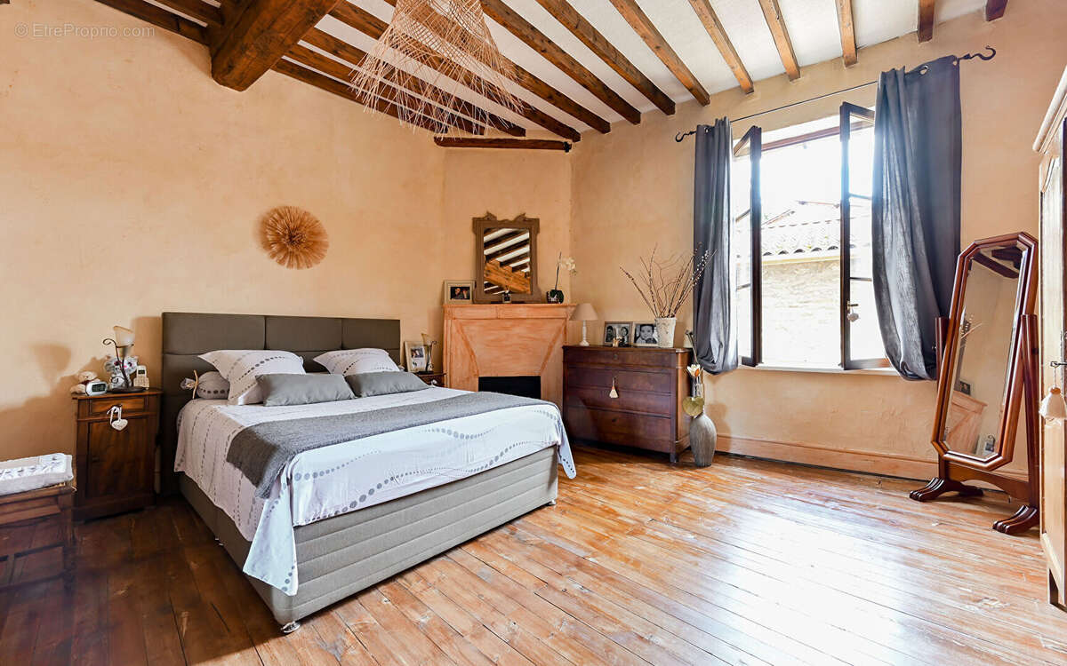 Appartement à GIVORS