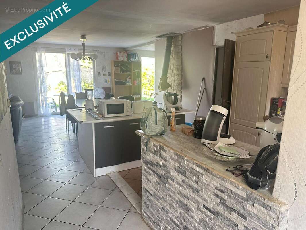 Maison 106 m² à Izeure  - photo 6