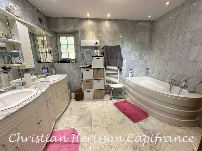 Dpt SARTHE (72), à vendre LA FERTE-BERNARD - PROPRIÉTÉ  P6 de 136 m² - Terrain de 1228 M² - photo 10