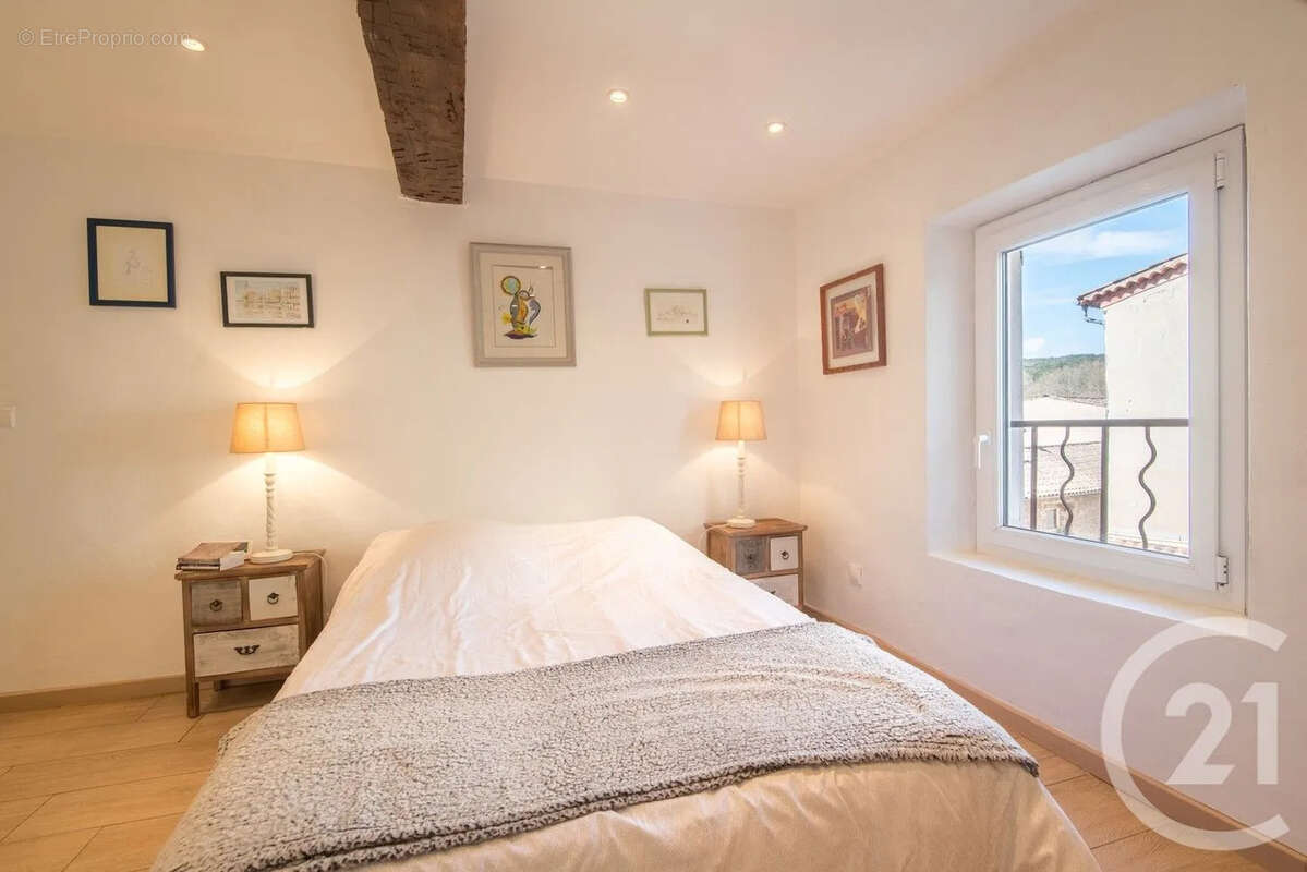 Appartement à VILLENEUVE-LOUBET