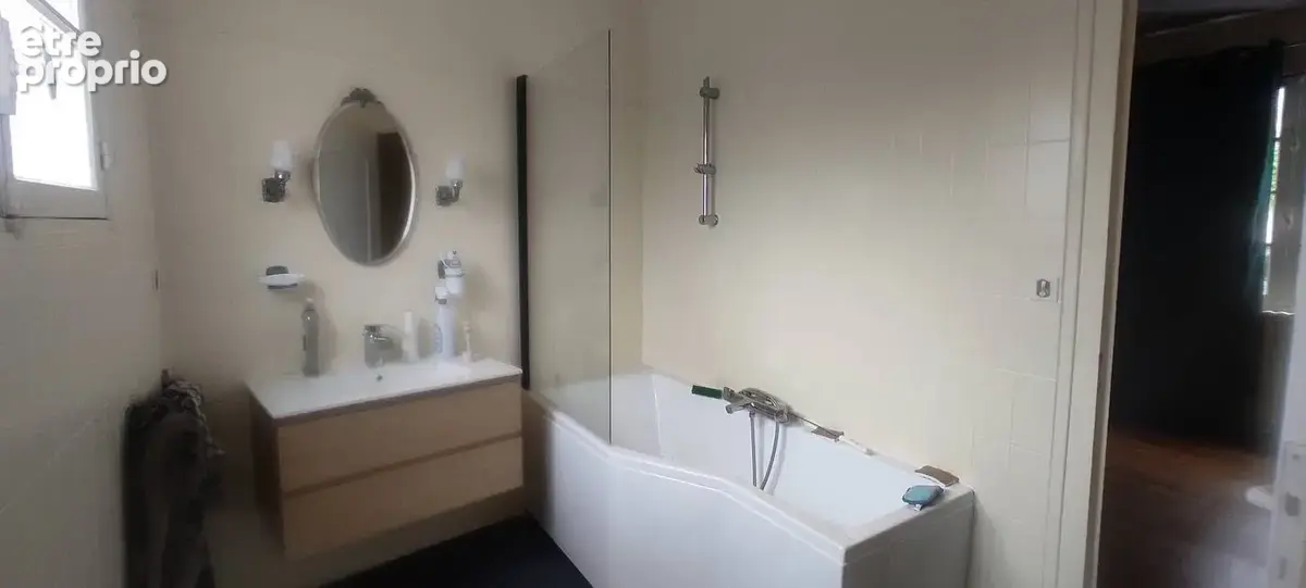 Appartement 125 m² à vendre à Saintes (17100) - photo 8