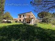 Maison à SAINT-PAUL-LE-JEUNE