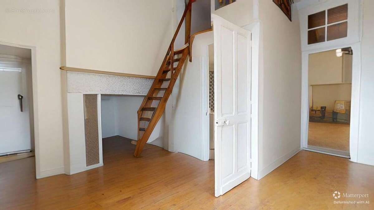 Maison au coeur d'un des plus beaux villages de France, à rénover, avec appartement indépendant et garage - photo 7
