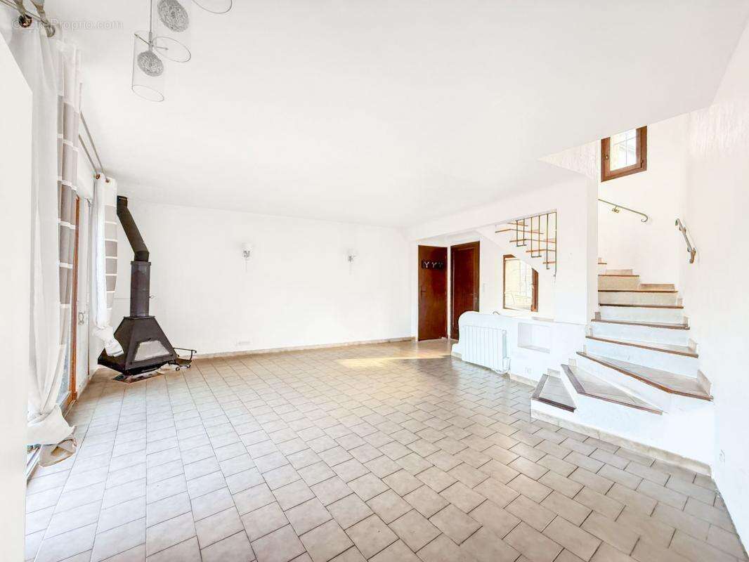 Maison à LA COLLE-SUR-LOUP