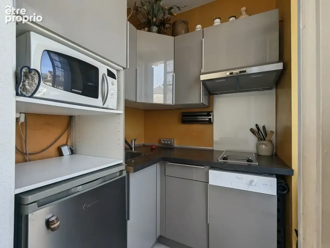 Appartement T2 · Argelès-Gazost ville haute · Balcon vue Hautacam · Parking privatif . Cave - photo 6