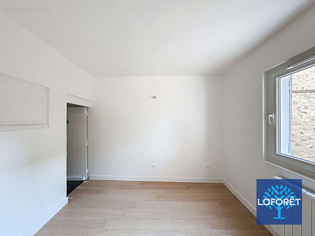 Maison à LA FERTE-ALAIS