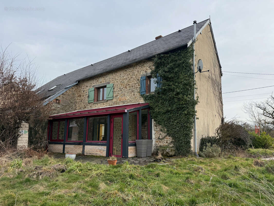 Maison à SAINT-HILAIRE
