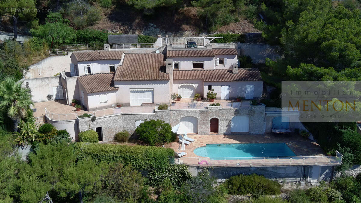 Maison à ROQUEBRUNE-CAP-MARTIN