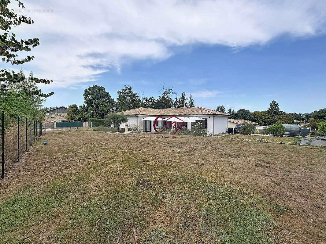 Maison récente de plain pied 145 m2 , - photo 5