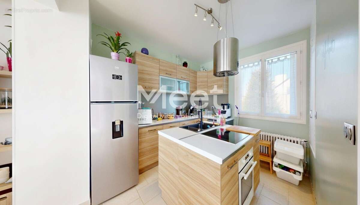 Maison à COULANGES-LA-VINEUSE