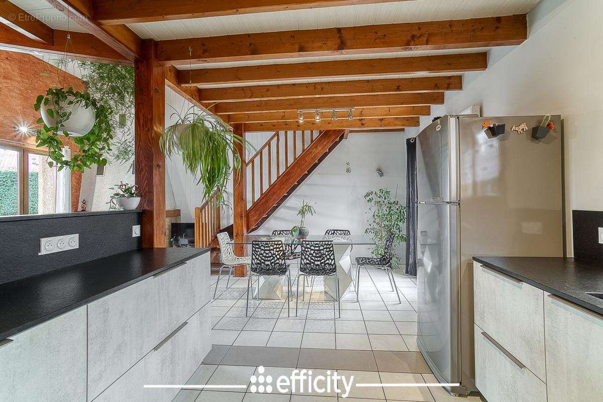 Maison à MIONS