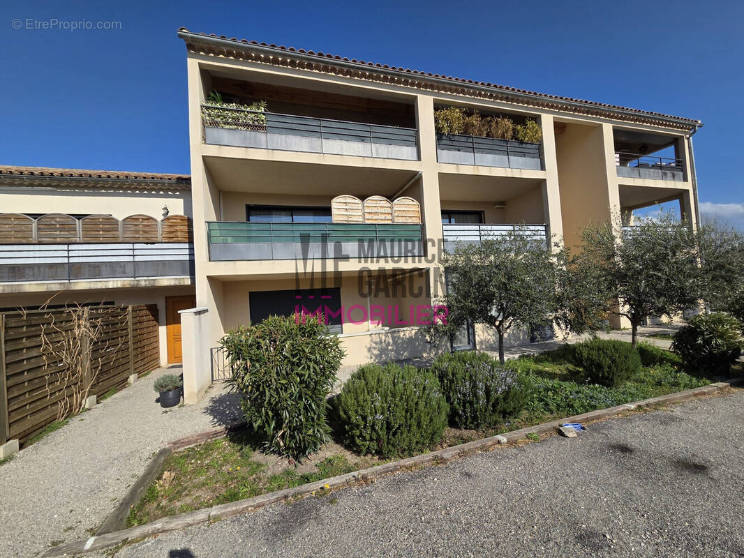 Appartement à L'ISLE-SUR-LA-SORGUE