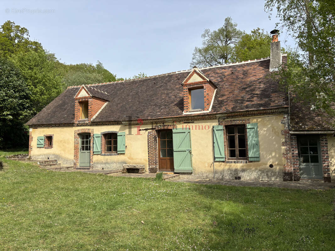 Maison à LA POTERIE-AU-PERCHE