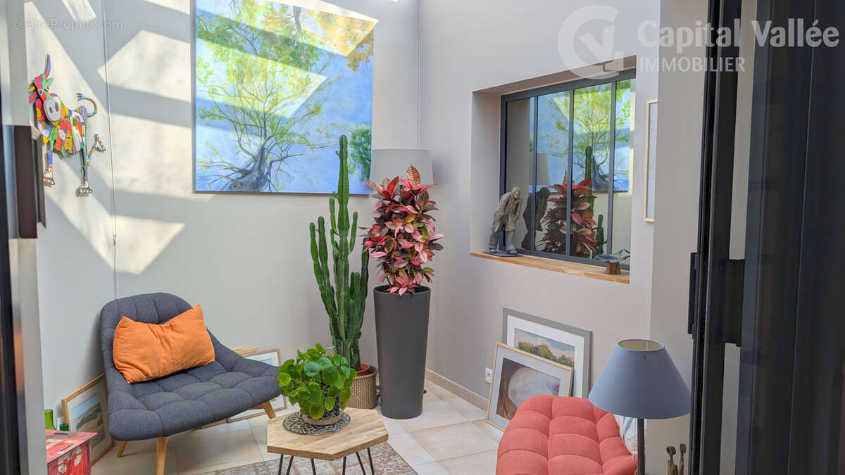 Maison à VILLIERS-LE-BACLE