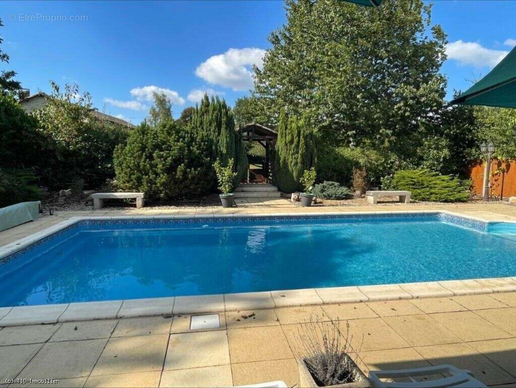 Maison à SAUZE-VAUSSAIS