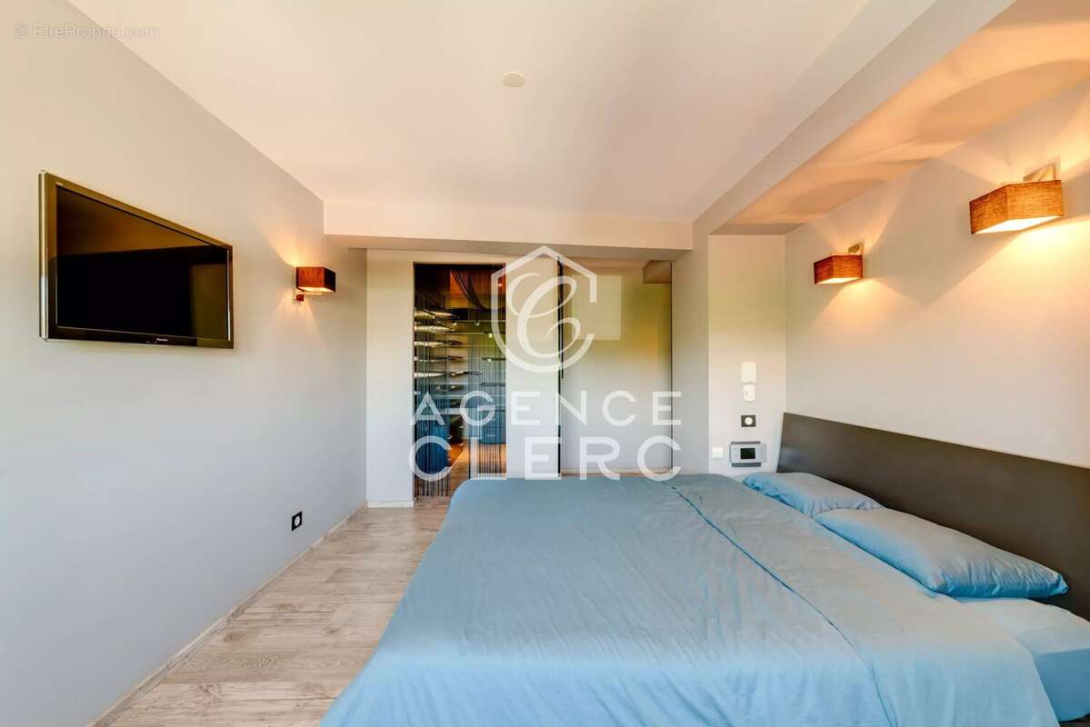 Appartement à ALLONZIER-LA-CAILLE