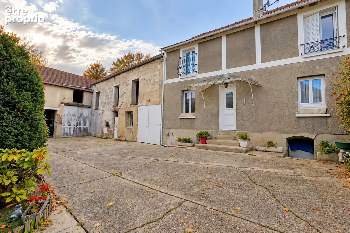 Corps de ferme Mezieres Sur Seine - photo 1