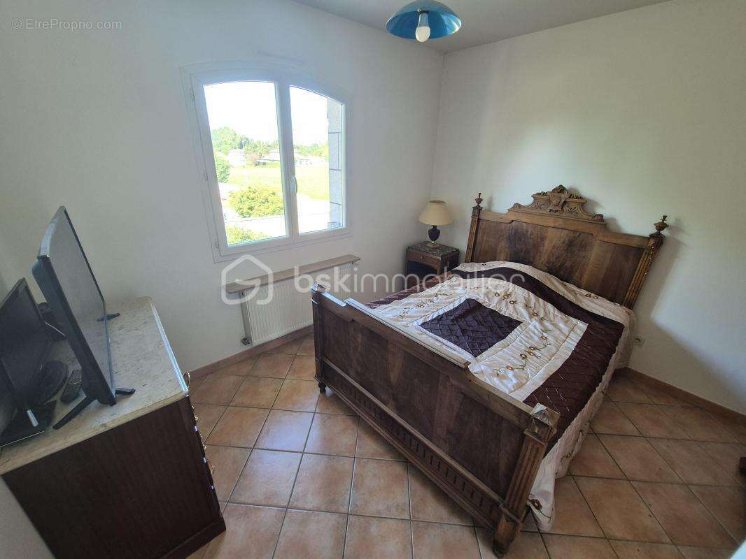 Coup de cœur familial - maison de charme 145 m² - 4 ch - jardin plat 667 m² - messimy-sur-saône - photo 12