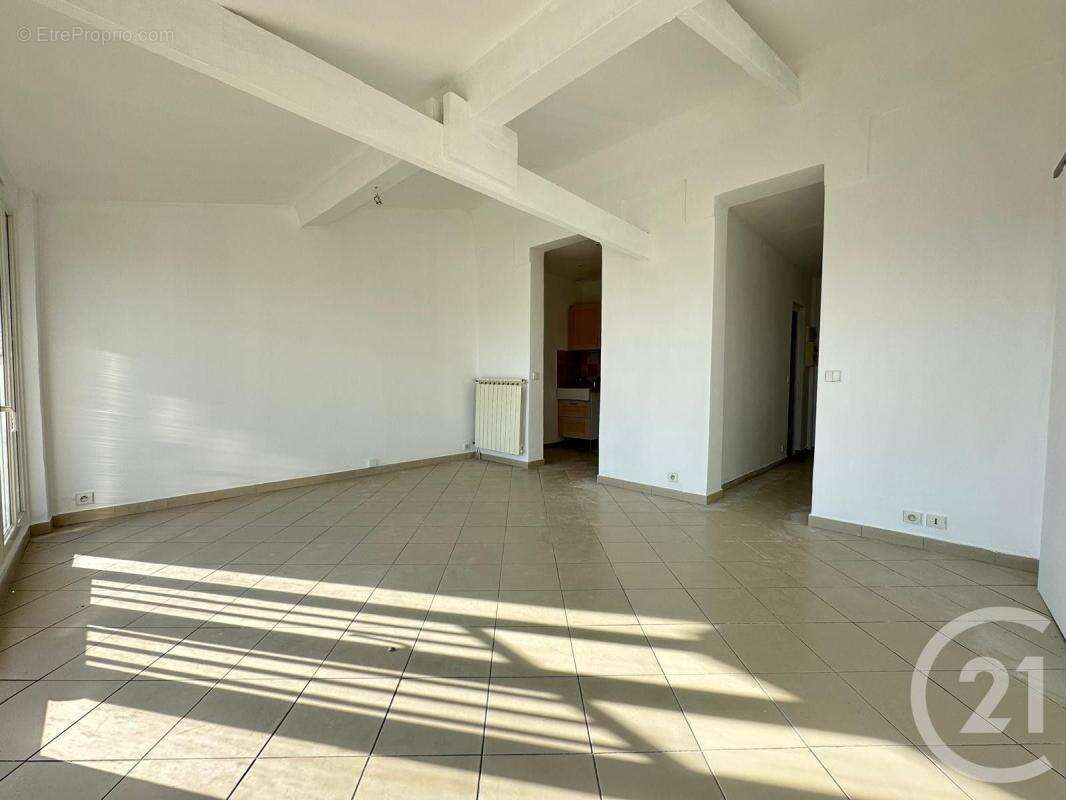Appartement à FONTENAY-SOUS-BOIS