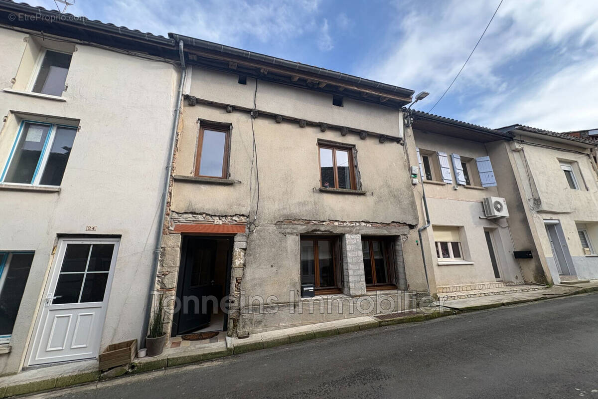 Maison à MONCLAR