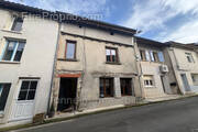 Maison à MONCLAR